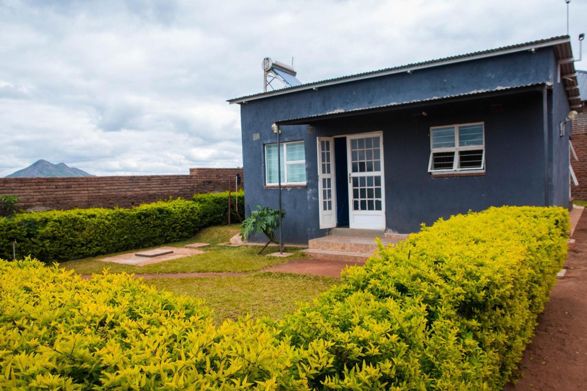 2 Bedroom Modern House In Zomba Exteriér fotografie